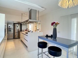 Foto 11 de Venta, Casa, 5 ambientes, a la Laguna, Parque, Cochera, Pileta Climatizada, Santa Barbara, Nordelta