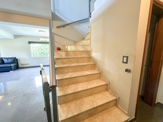 Foto 9 de Venta Casa en San Marino (Funes Hills)