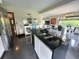 Foto 5 de Venta Casa en San Marino (Funes Hills)