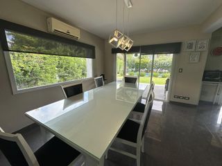 Foto 3 de Venta Casa en San Marino (Funes Hills)