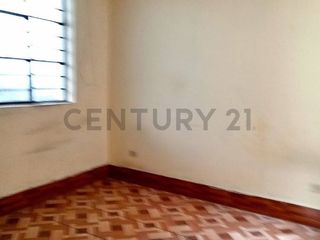 Foto 6 de Oportunidad: Casa en Esquina Se Vende como Terreno