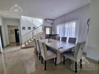 Foto 6 de Casa En Venta Castores Nordelta 1100 m2 Pileta Jardin Galeria