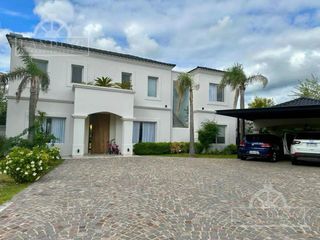 Foto 2 de Casa En Venta Castores Nordelta 1100 m2 Pileta Jardin Galeria