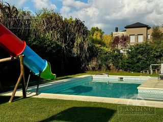 Foto 17 de Casa En Venta Castores Nordelta 1100 m2 Pileta Jardin Galeria