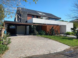 Foto 34 de CASA EN VENTA  EN BARRIO SEPTIEMBRE –MAROTO PROPIEDADES-