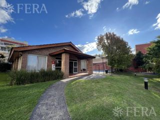 Foto 26 de Venta de departamento de 3 ambientes con balcón en Bernal