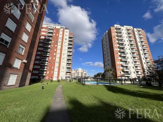Foto 22 de Venta de departamento de 3 ambientes con balcón en Bernal