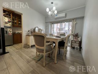 Foto 2 de Venta de departamento de 3 ambientes con balcón en Bernal