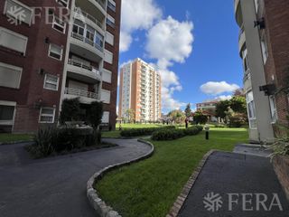 Foto 3 de Venta de departamento de 3 ambientes con balcón en Bernal