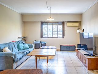 Foto 2 de Departamento en  VENTA !