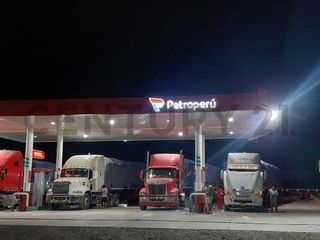 Foto 7 de SE VENDE GRIFO EN FUNCIONAMIENTO MAS EDIFICACION DE 3 PISOS