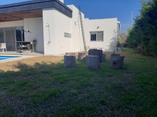Foto 11 de Venta de Casa en Los Eucaliptus Haras Santa María