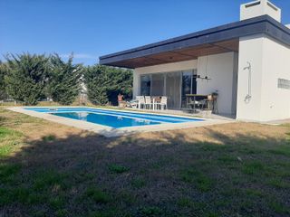 Foto 23 de Venta de Casa en Los Eucaliptus Haras Santa María