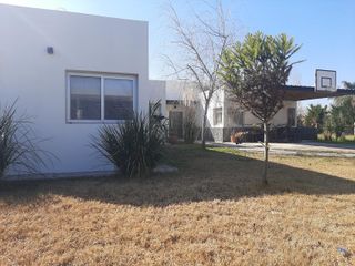 Foto 16 de Venta de Casa en Los Eucaliptus Haras Santa María