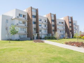 Foto 69 de Casa en venta en Santa Bárbara, 4 dormitorios, a la laguna