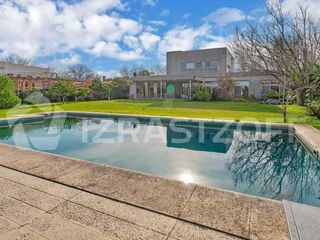 Foto 36 de Casa en venta en Santa Bárbara, 4 dormitorios, a la laguna