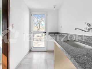 Foto 27 de Casa en venta en Santa Bárbara, 4 dormitorios, a la laguna