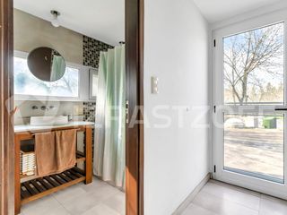 Foto 32 de Casa en venta en Santa Bárbara, 4 dormitorios, a la laguna