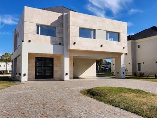 Foto 2 de Casas  en venta  Canning  Saint Thomas