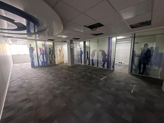 Foto 1 de OFICINAS EN ALQUILER EN SURQUILLO, FRENTE AL METRO DE ARAMBURÚ
