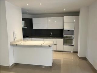 Foto 2 de ¡Hermoso apartamento remodelado en venta!