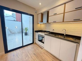 Foto 1 de VENTA PH La Perla Mar del Plata 4 ambientes c/ cochera