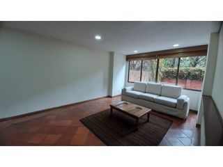 Foto 2 de Iluminado apartamento para venta en Puente Largo