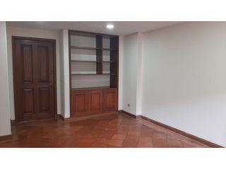 Foto 4 de Iluminado apartamento para venta en Puente Largo