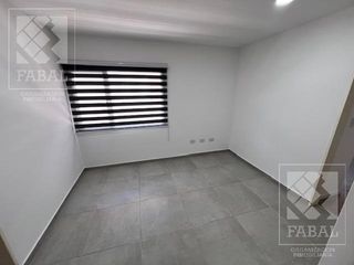 Foto 14 de Casa alquiler Confluencia Rural, 3 dormitorios (suite), 3 baños, jardín con parrilla y cocheras