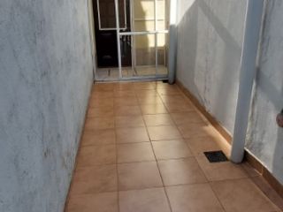 Foto 10 de Casa con Departamento en venta en Avellaneda Este