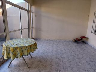 Foto 9 de Casa con Departamento en venta en Avellaneda Este