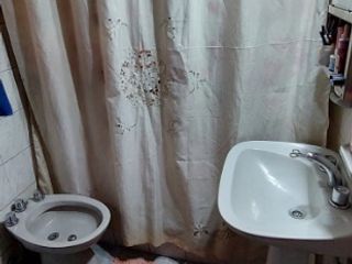 Foto 6 de Casa con Departamento en venta en Avellaneda Este