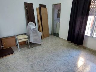 Foto 13 de Casa con Departamento en venta en Avellaneda Este
