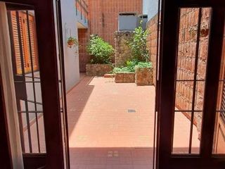 Foto 5 de IMPORTANTE CASA CERCA DEL PARQUE SAN MARTÍN