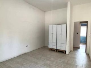 Foto 9 de Casa en venta - 2 Dormitorios 1 Baño - Cochera - 800Mts2 - Paso del Rey