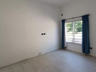 Foto 10 de Casa en venta - 2 Dormitorios 1 Baño - Cochera - 800Mts2 - Paso del Rey