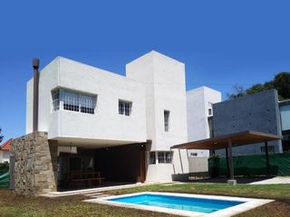 Foto 2 de Casa en  ALQUILER TEMPORAL, VILLA ALLENDE GOLF