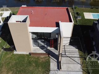 Foto 24 de Casa de diseño a espejo de agua Cantón Islas
