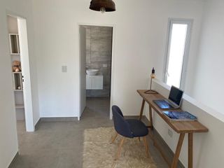 Foto 17 de OPORTUNIDAD 4 ambientes con galería y jardín de 118 M2