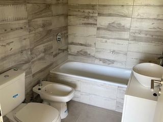 Foto 15 de OPORTUNIDAD 4 ambientes con galería y jardín de 118 M2