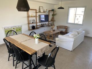 Foto 4 de OPORTUNIDAD 4 ambientes con galería y jardín de 118 M2