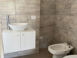 Foto 19 de OPORTUNIDAD 4 ambientes con galería y jardín de 118 M2