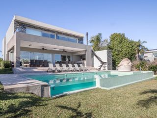 Foto 11 de Casa en Venta - Barrio Náutico Albanueva - Villanueva