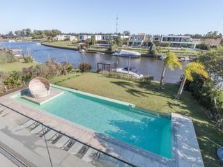 Foto 25 de Casa en Venta - Barrio Náutico Albanueva - Villanueva