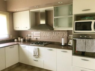 Foto 9 de D. Esteche Realty