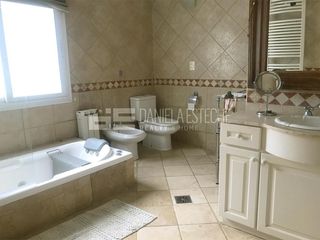 Foto 20 de D. Esteche Realty