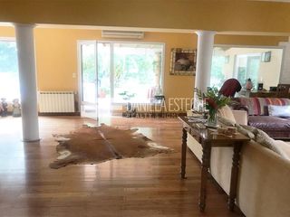 Foto 2 de D. Esteche Realty