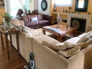 Foto 1 de D. Esteche Realty