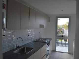 Foto 10 de Venta - Departamento Apto Profesional, 2 Ambientes, Balcón y Parrilla - Tigre, Zona Norte