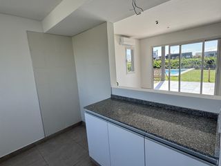 Foto 17 de Casa a estrenar en El Canton Golf con Pileta
